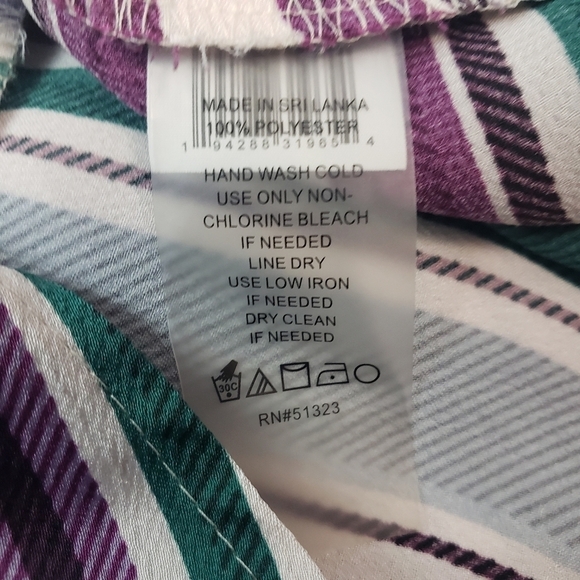 VINCE Camuto Vineyard Stripe Button-up Shirt - Picture 9 of 11